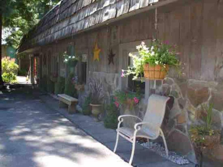 Motel Room With Kitchenette At Base Of Mt Hood Mount Hood Village Kültér fotó